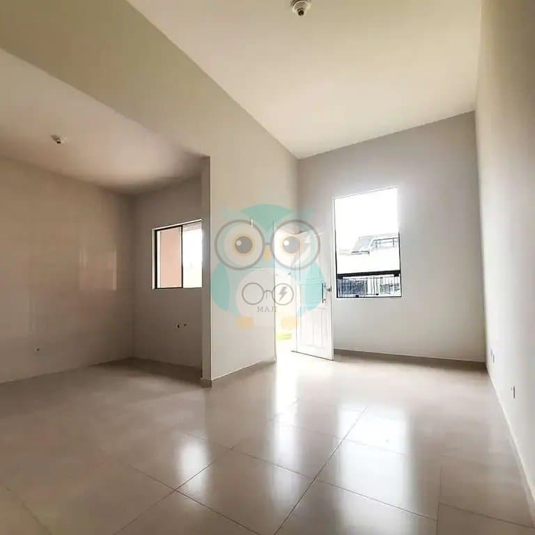 🏡✨ CASA TÉRREA DE FRENTE PARA A RUA EM COLOMBO! ✨🏡 - foto 3